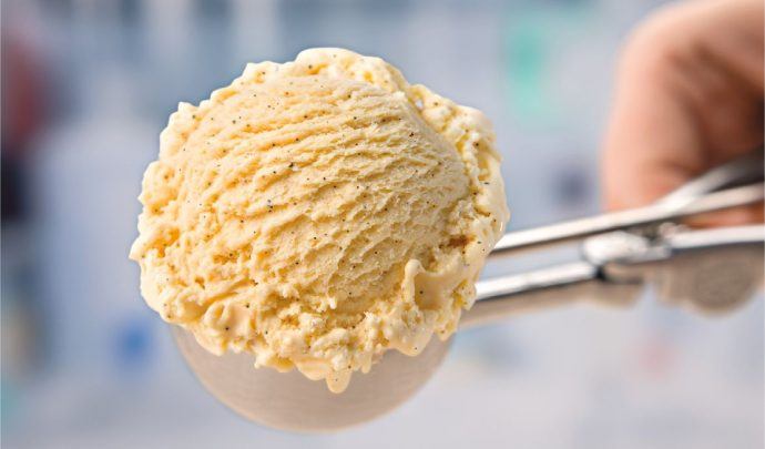 Eiskugel portionieren