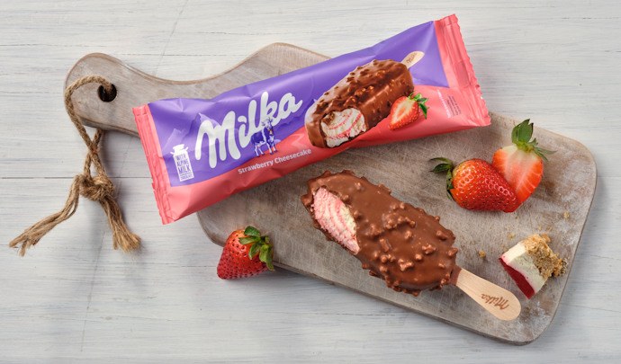 Milka Strawberry Cheesecake