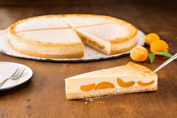 Omas Landkuchen Käse-Aprikose