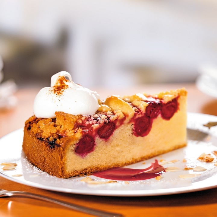 Kirsch-Streusel-Kuchen, ungeschnitten | FRONERI Schöller