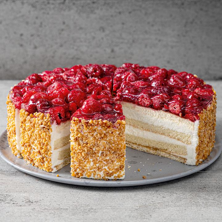 Himbeere Käse Sahne Torte Ungeschnitten