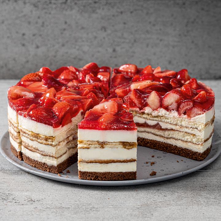 Rezept Erdbeer Tiramisu Torte mit frischen Erdbeeren
